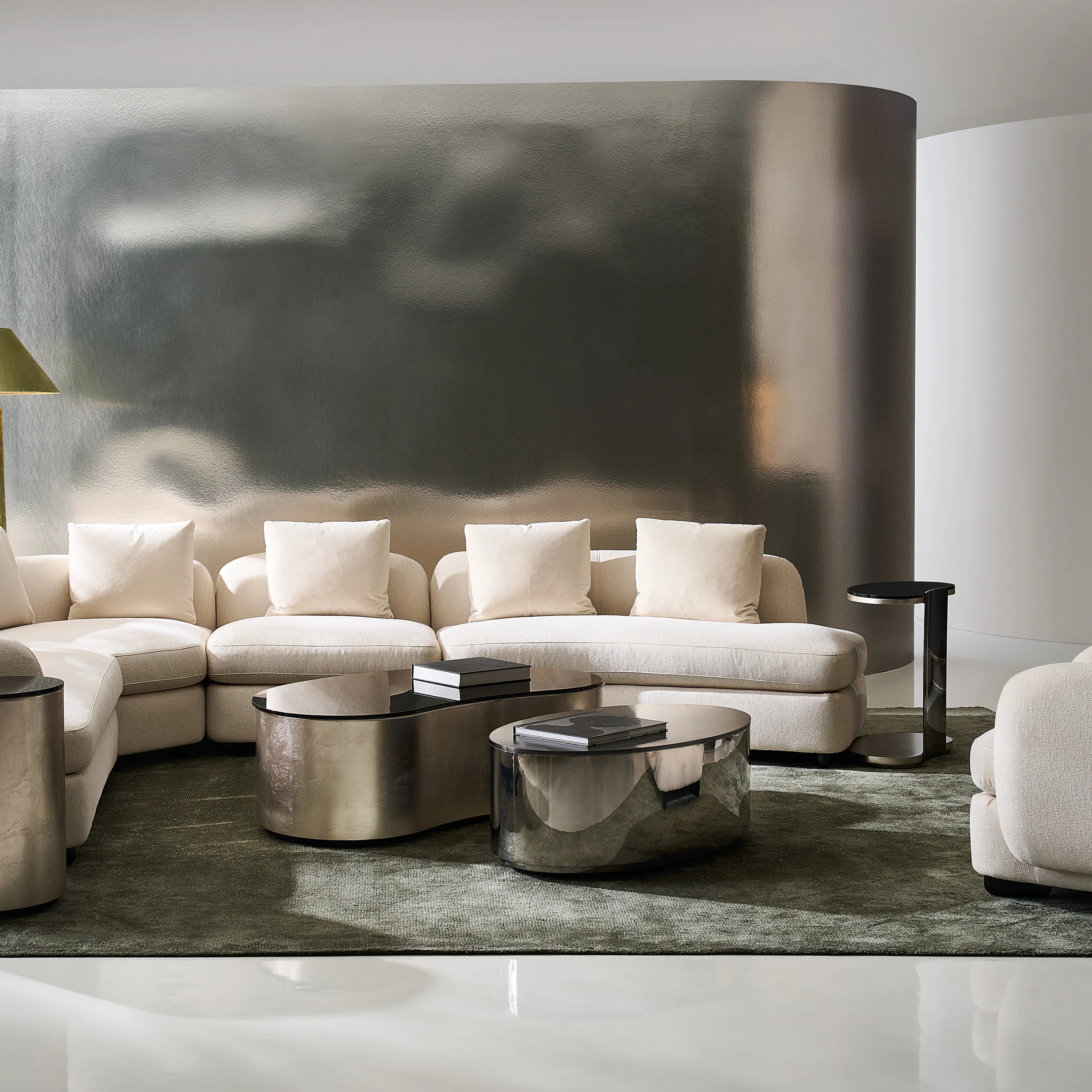 ADELE COCKTAIL TABLE